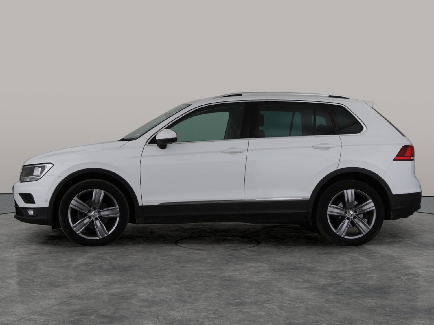 Used Volkswagen Tiguan for sale - 77364986: Photo 14