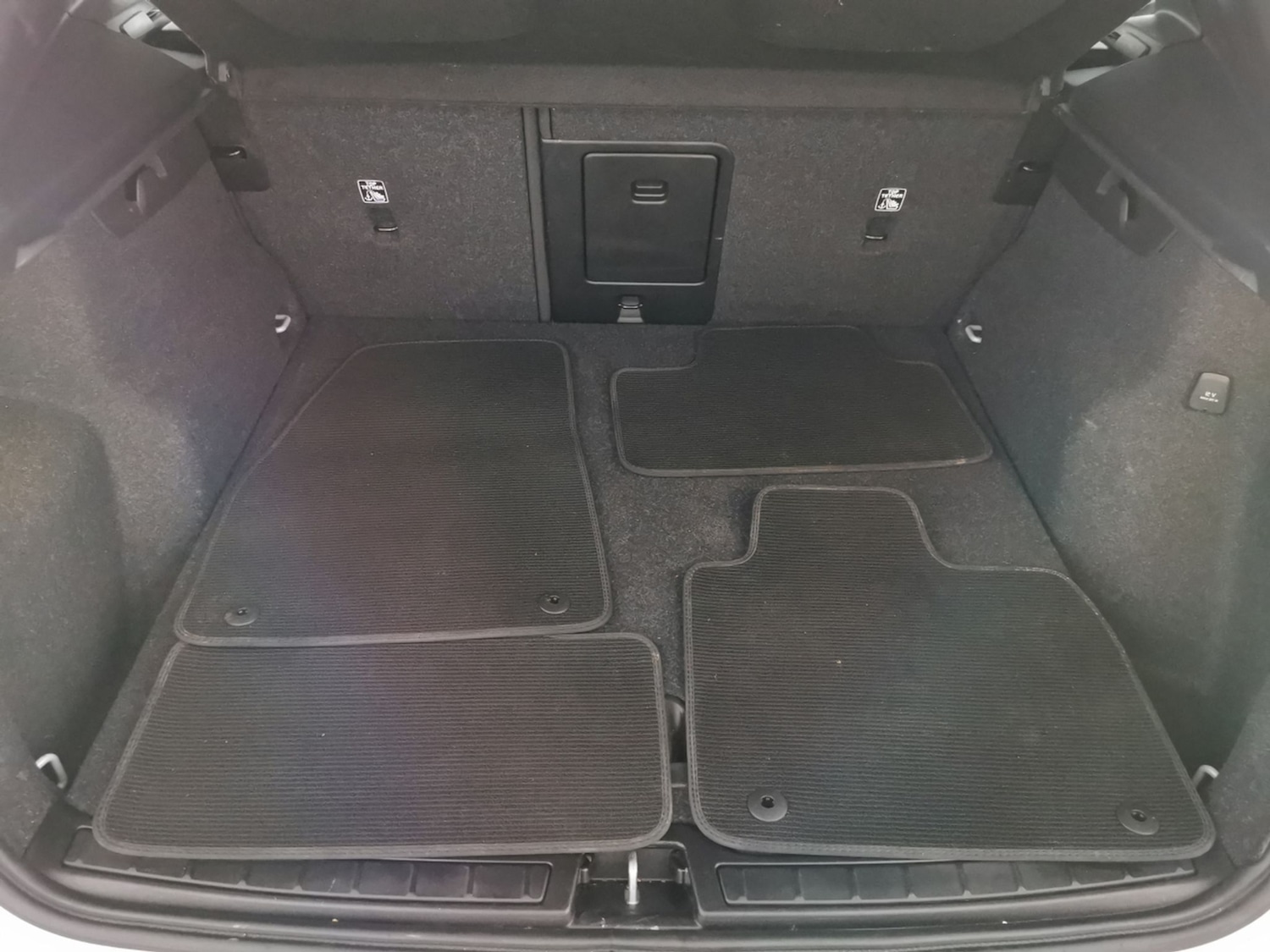 Used Volvo XC40 2021 for sale - 77543094: Photo 31