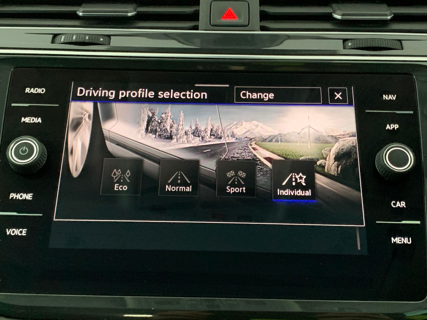 Used Volkswagen Tiguan 2023 for sale - 77178576: Photo 18