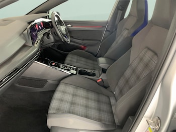 Used Volkswagen Golf 2022 for sale - 76682141: Photo