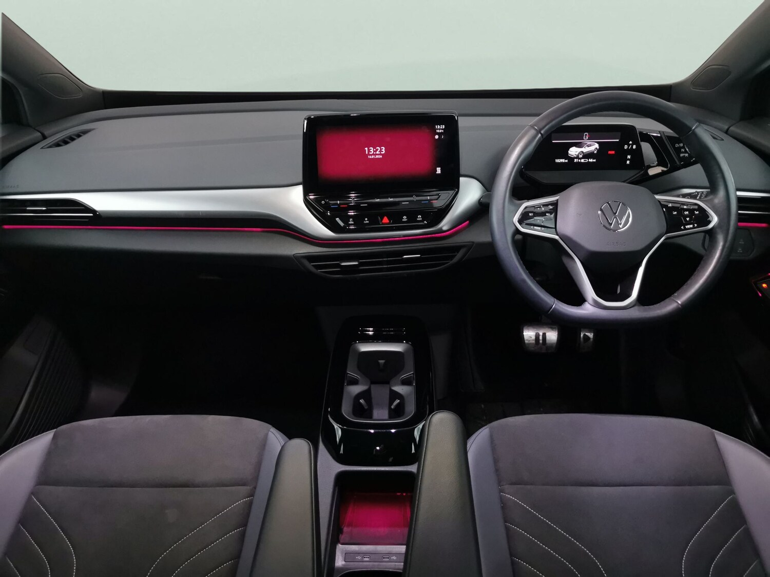 Used Volkswagen ID.4 2022 for sale - 77635646: Photo 7