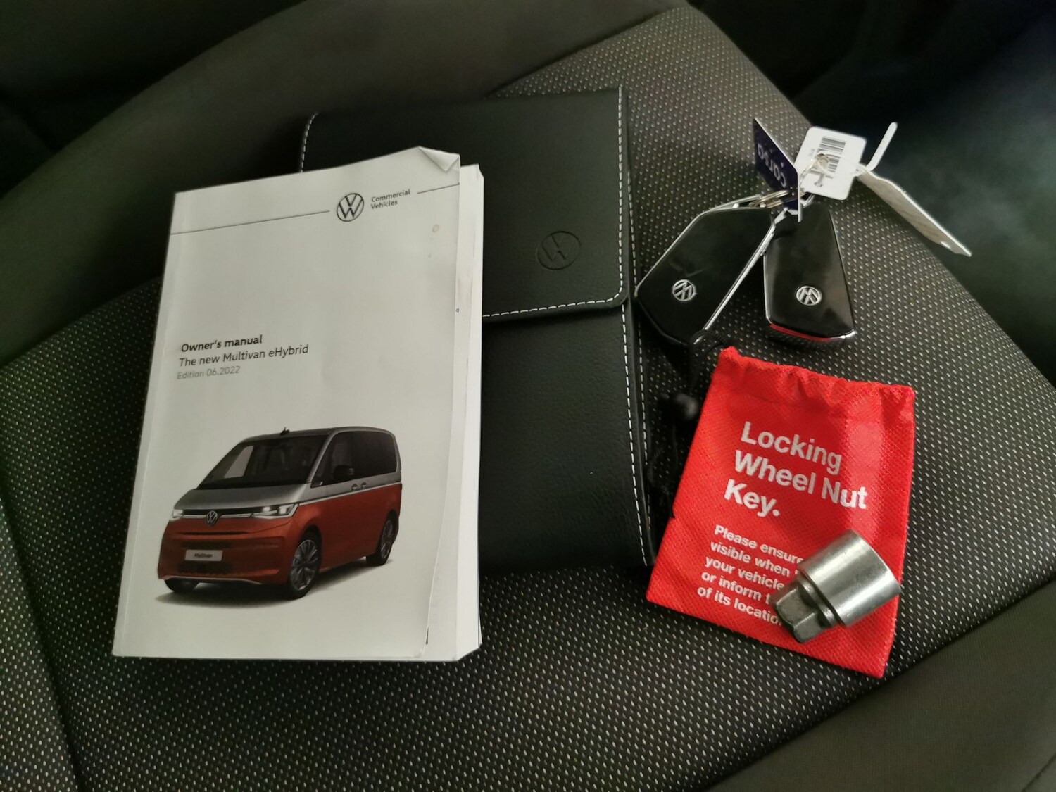 Used Volkswagen Multivan 2022 for sale - 77760321: Photo 28