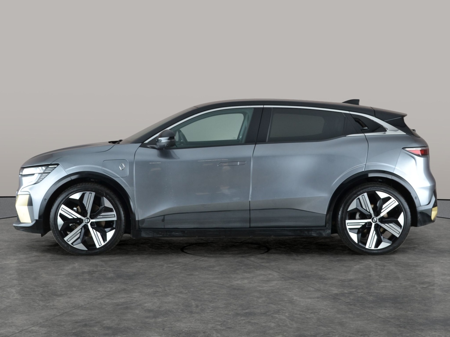 Used Renault Megane E Tech for sale - 76892720: Photo 14
