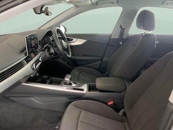 Used Audi A4 2021 for sale - 76640860: Photo