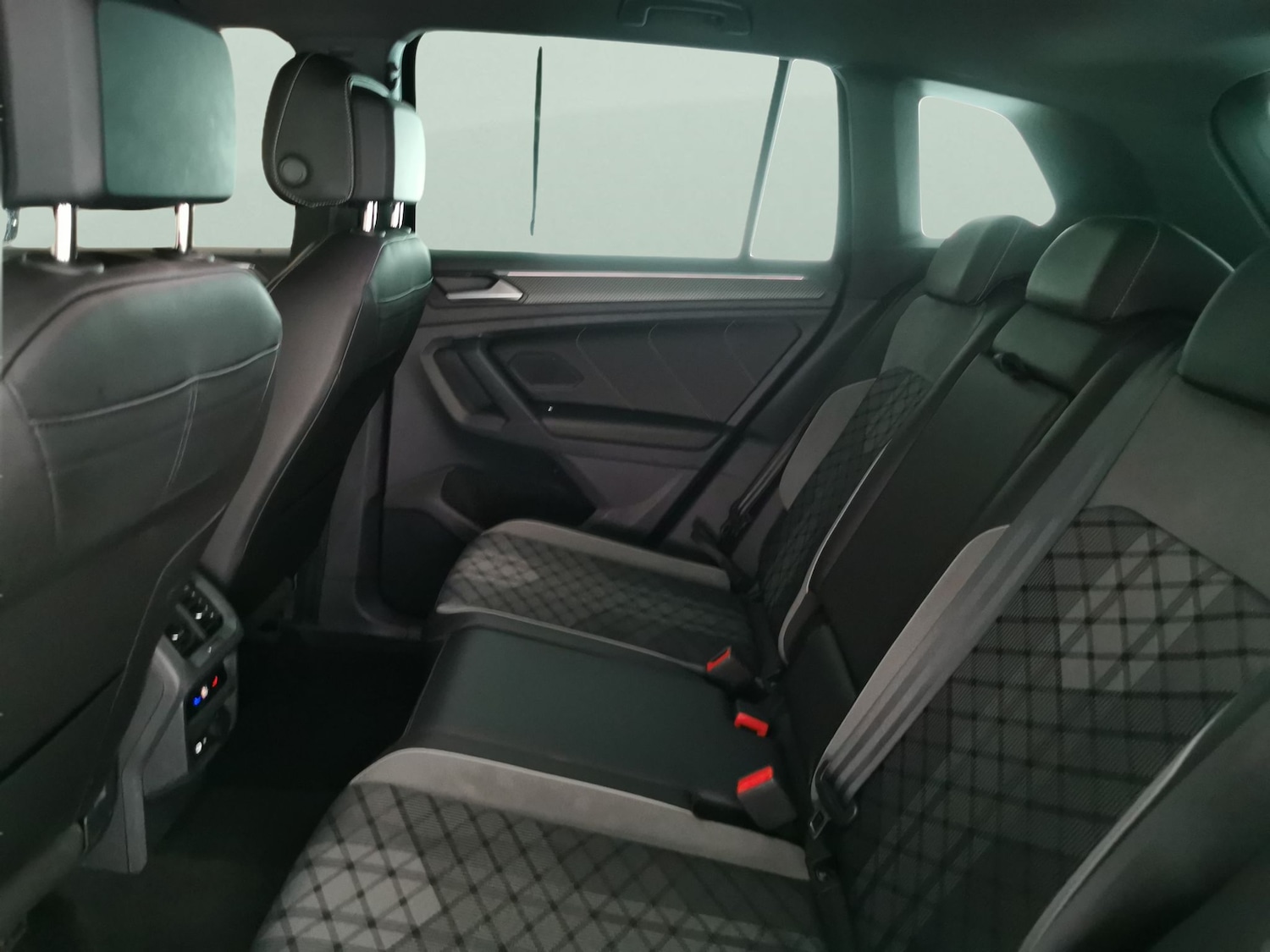 Used Volkswagen Tiguan 2022 for sale - 77294912: Photo 25