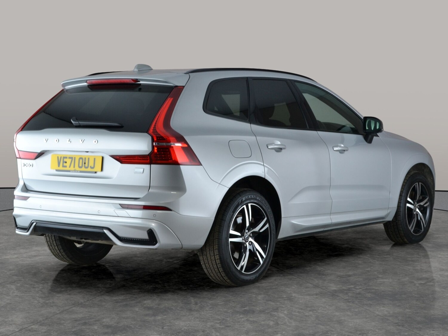 Used Volvo XC60 2021 for sale - 77740373: Photo 9