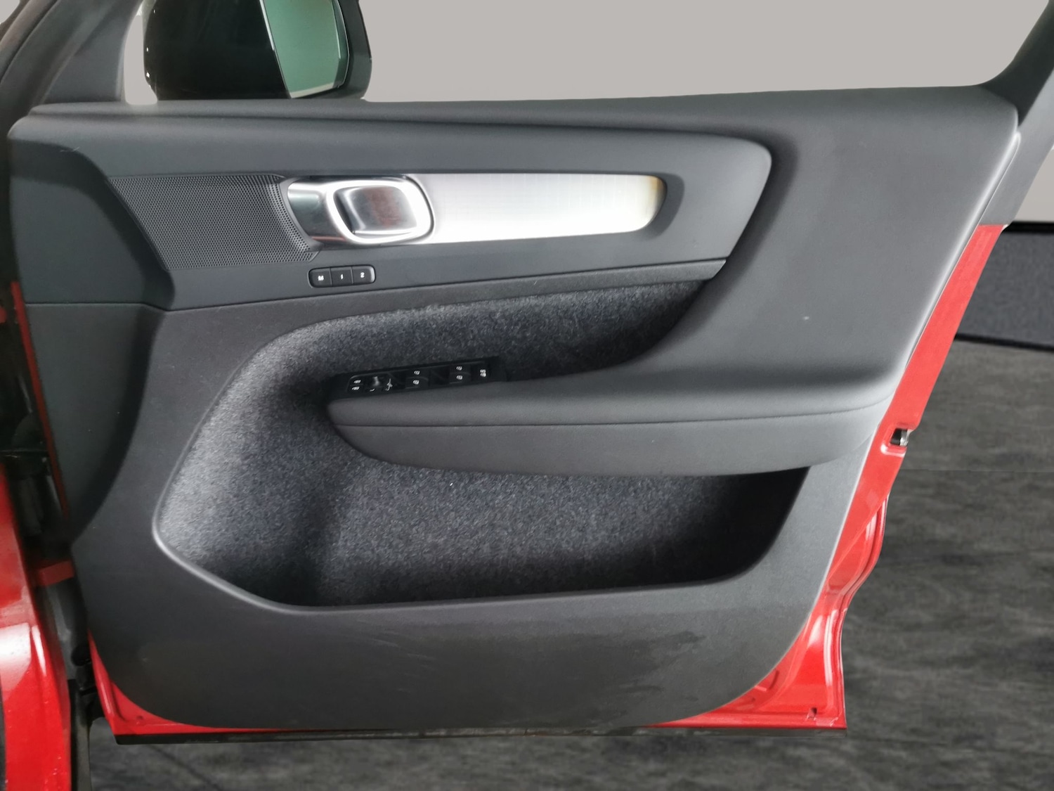 Used Volvo XC40 2023 for sale - 77911711: Photo 29