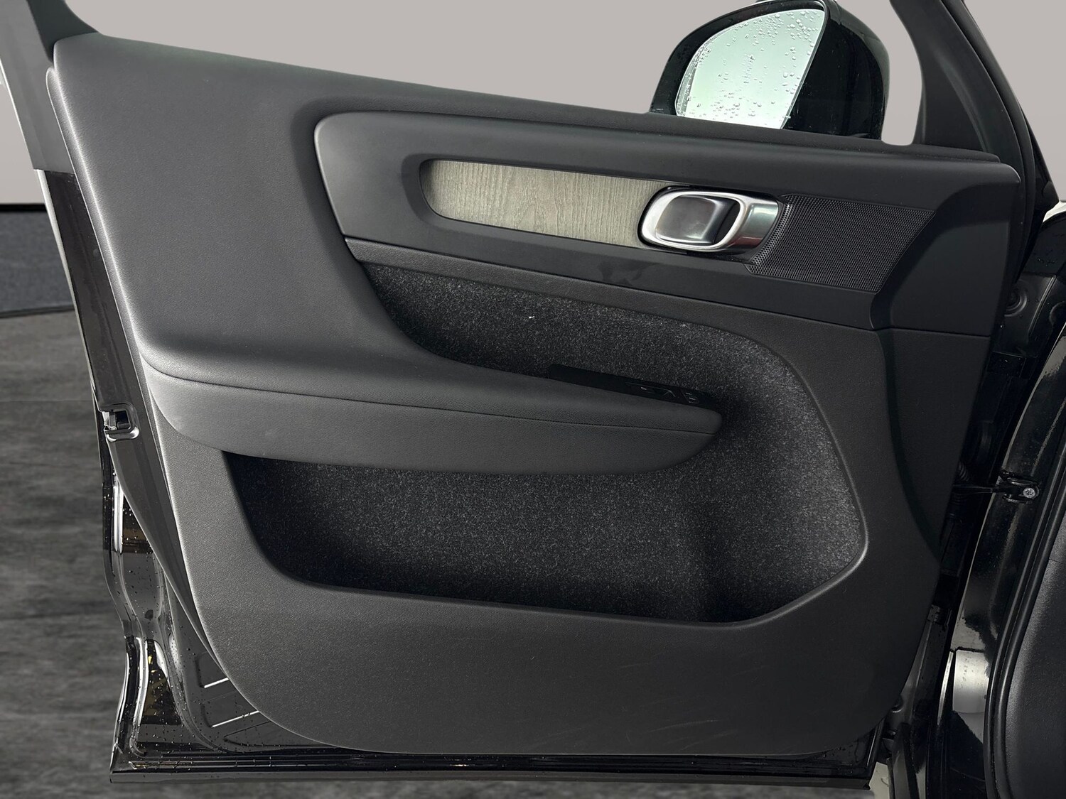 Used Volvo XC40 2021 for sale - 78039988: Photo 32