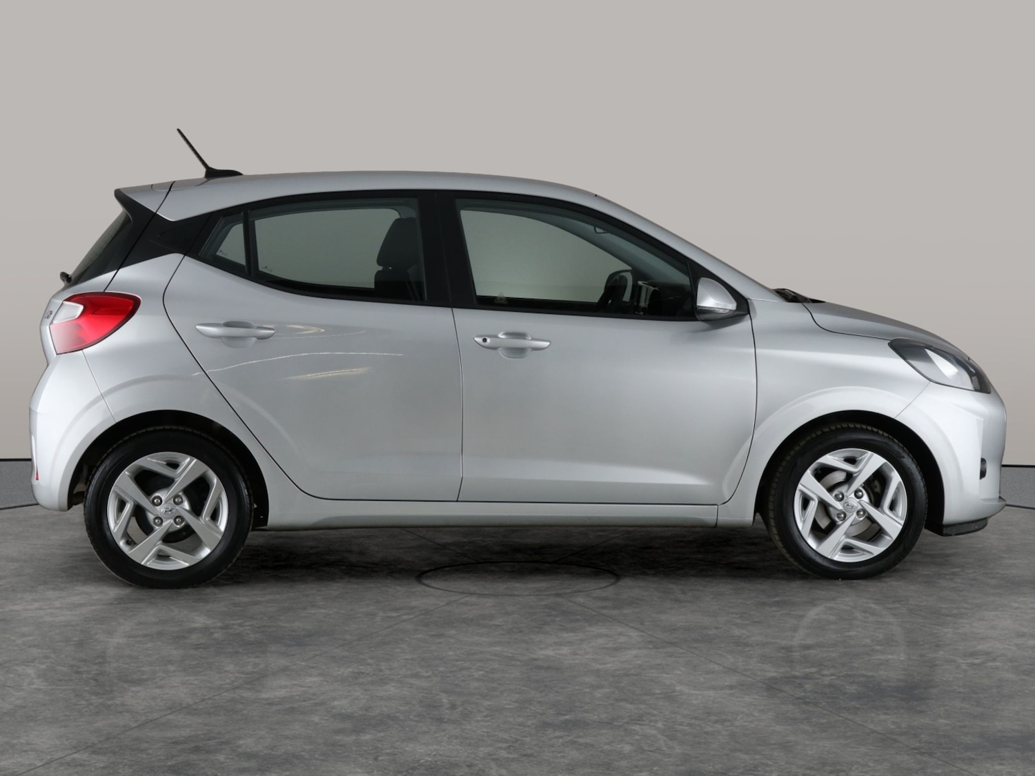 Used Hyundai i10 2022 for sale - 76144031: Photo 11