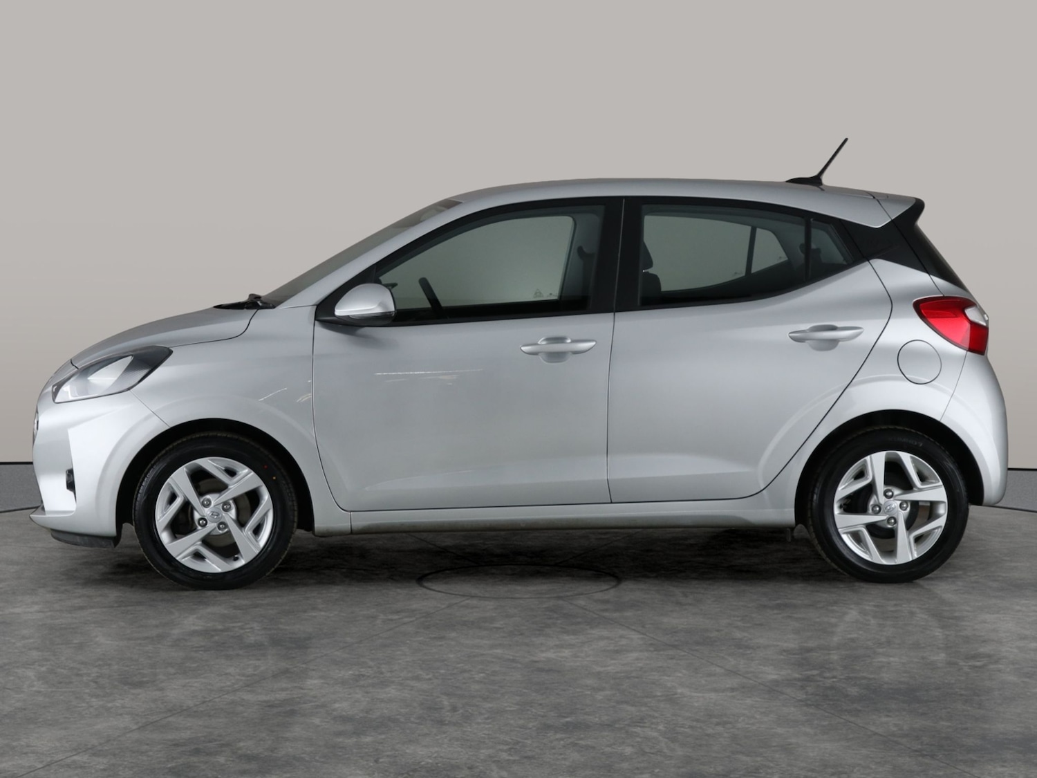 Used Hyundai i10 2022 for sale - 76144031: Photo 16