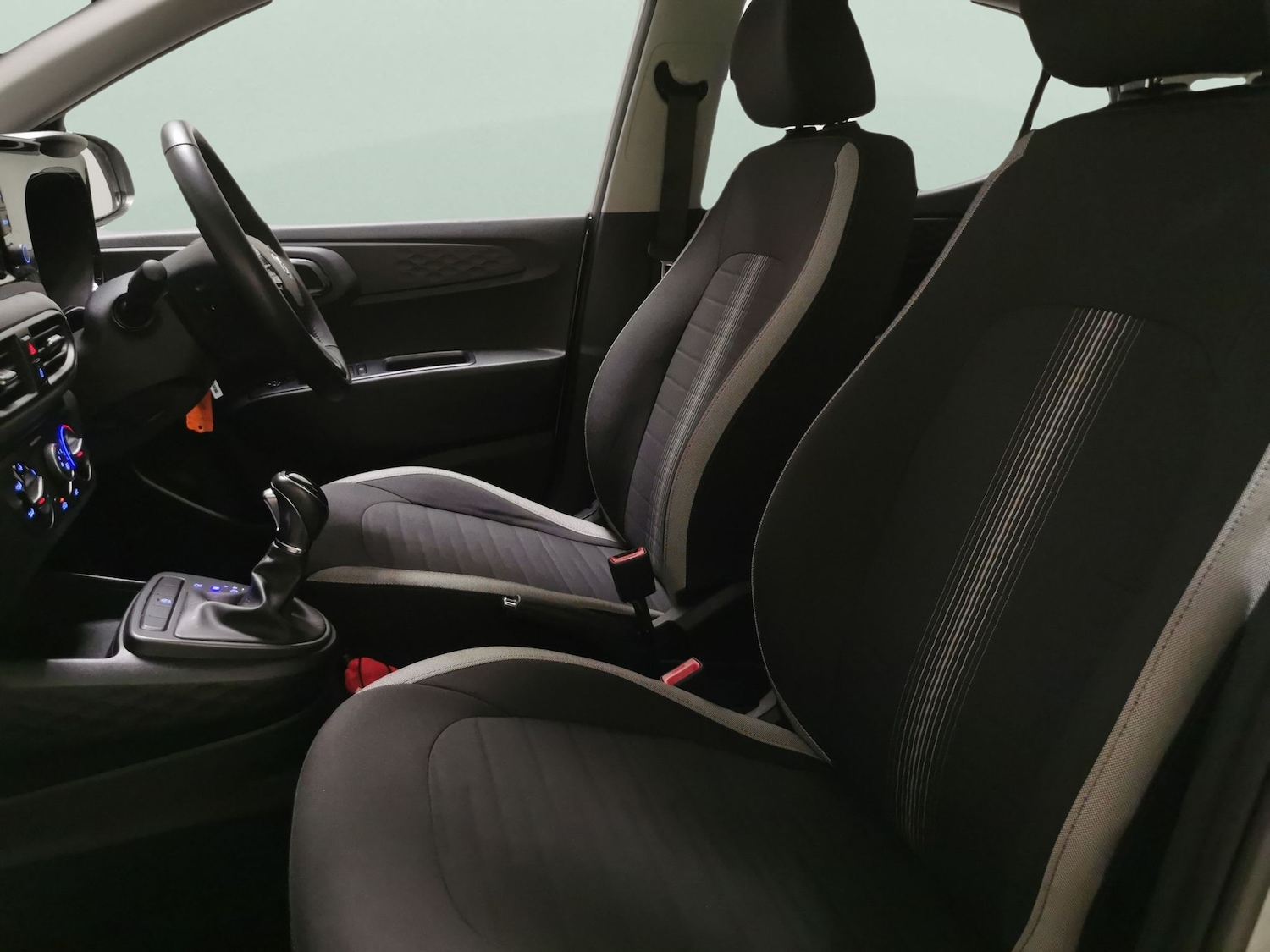 Used Hyundai i10 2022 for sale - 76144031: Photo 4