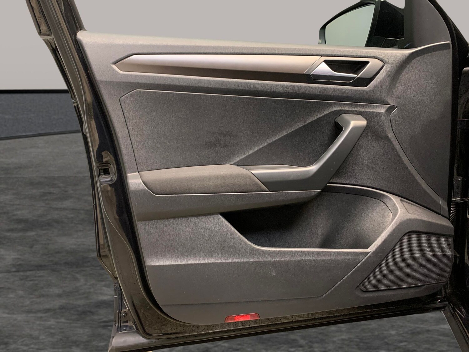 Used Volkswagen T-Roc for sale - 77543124: Photo 21