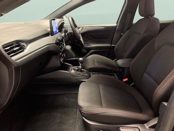 Used Ford Focus 2022 for sale - 75617019: Photo