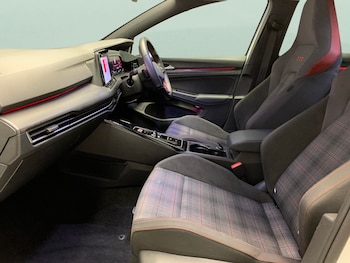 Used Volkswagen Golf 2023 for sale - 75816930: Photo
