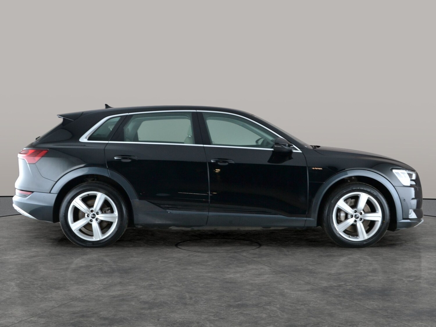 Used Audi e-tron 2021 for sale - 77485199: Photo 10