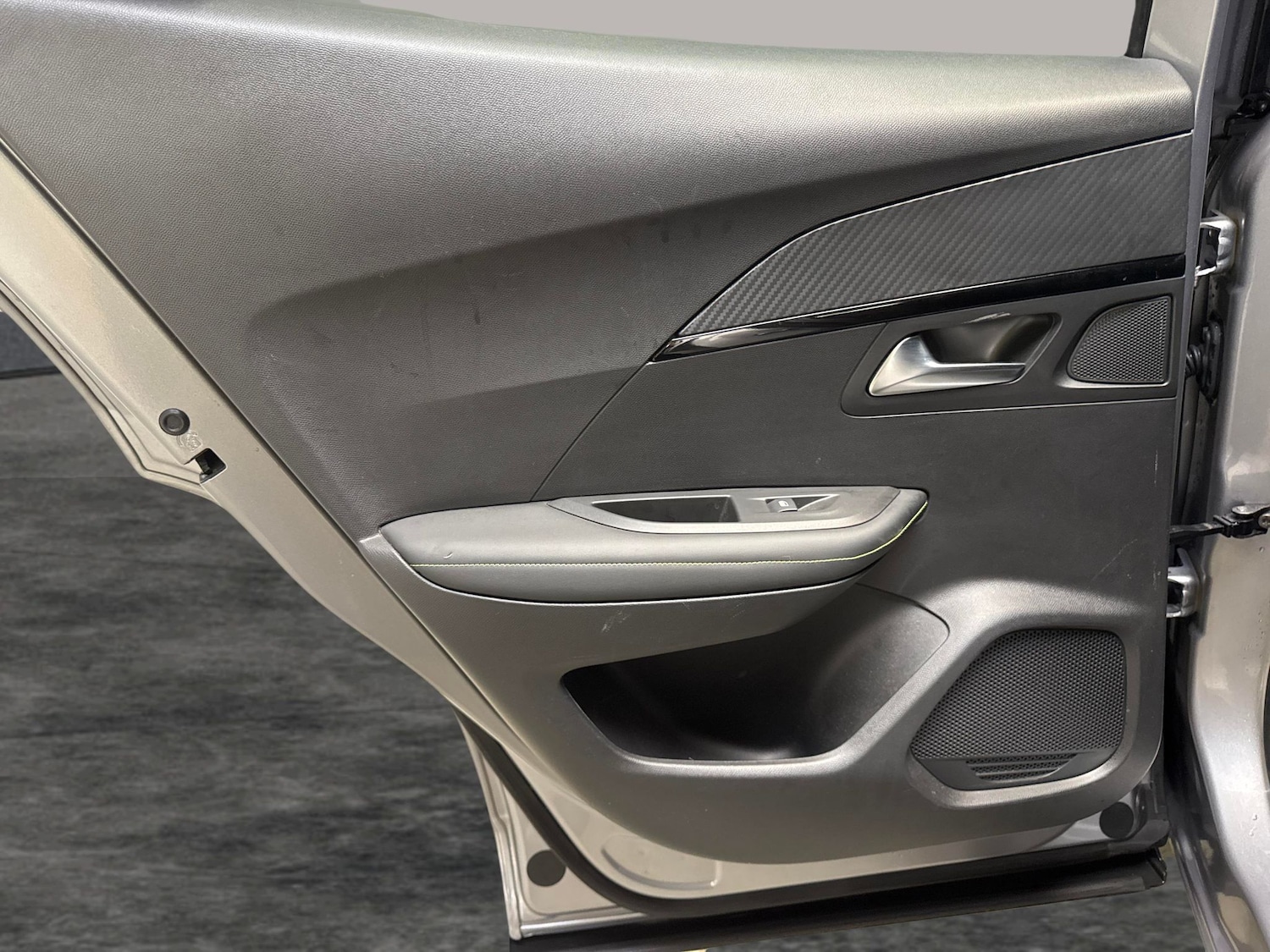 Used Peugeot 2008 2022 for sale - 77020086: Photo 28