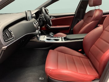 Used Kia Stinger 2019 for sale - 75952687: Photo