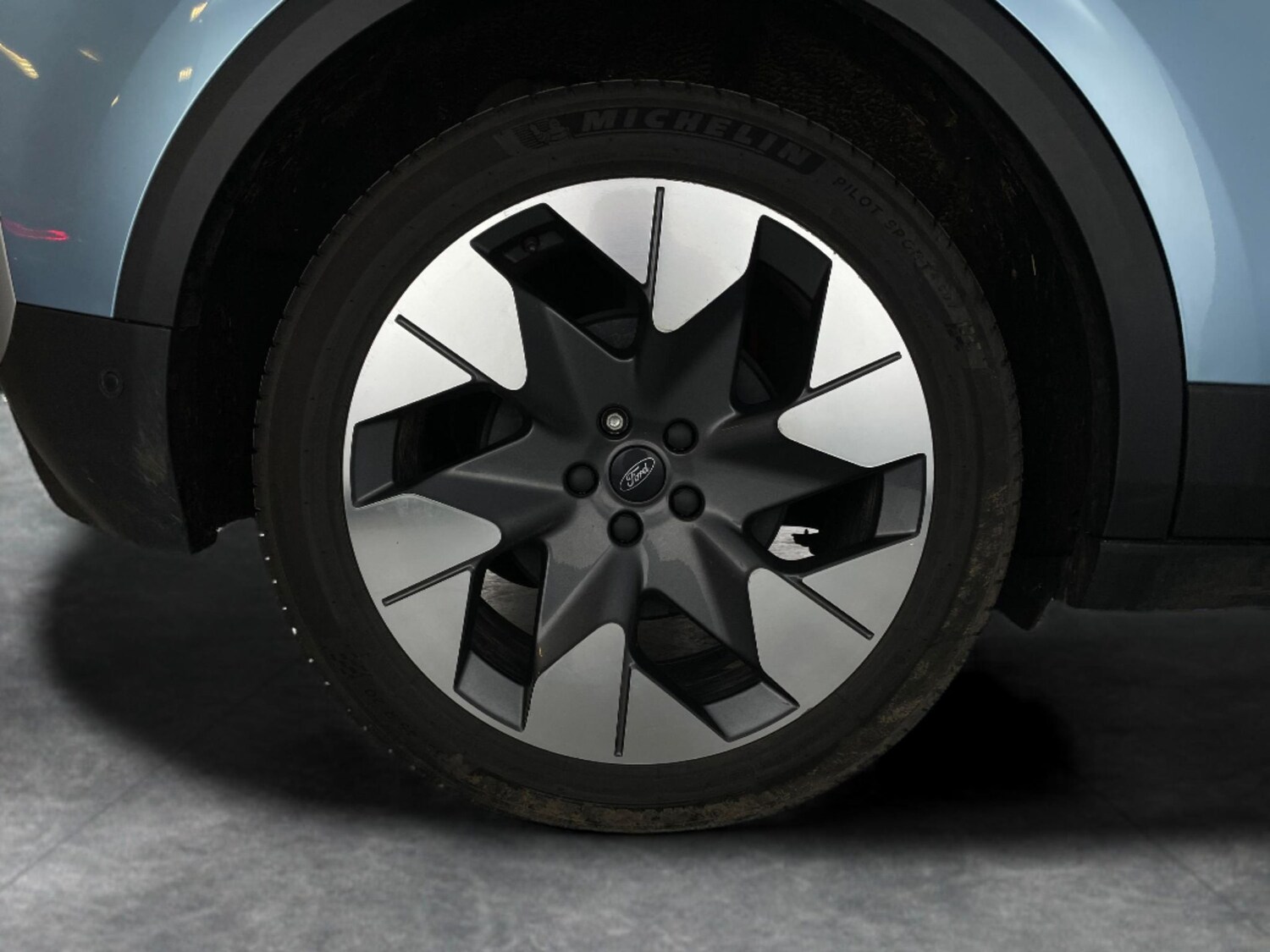 Used Ford Explorer 2024 for sale - 77650885: Photo 37