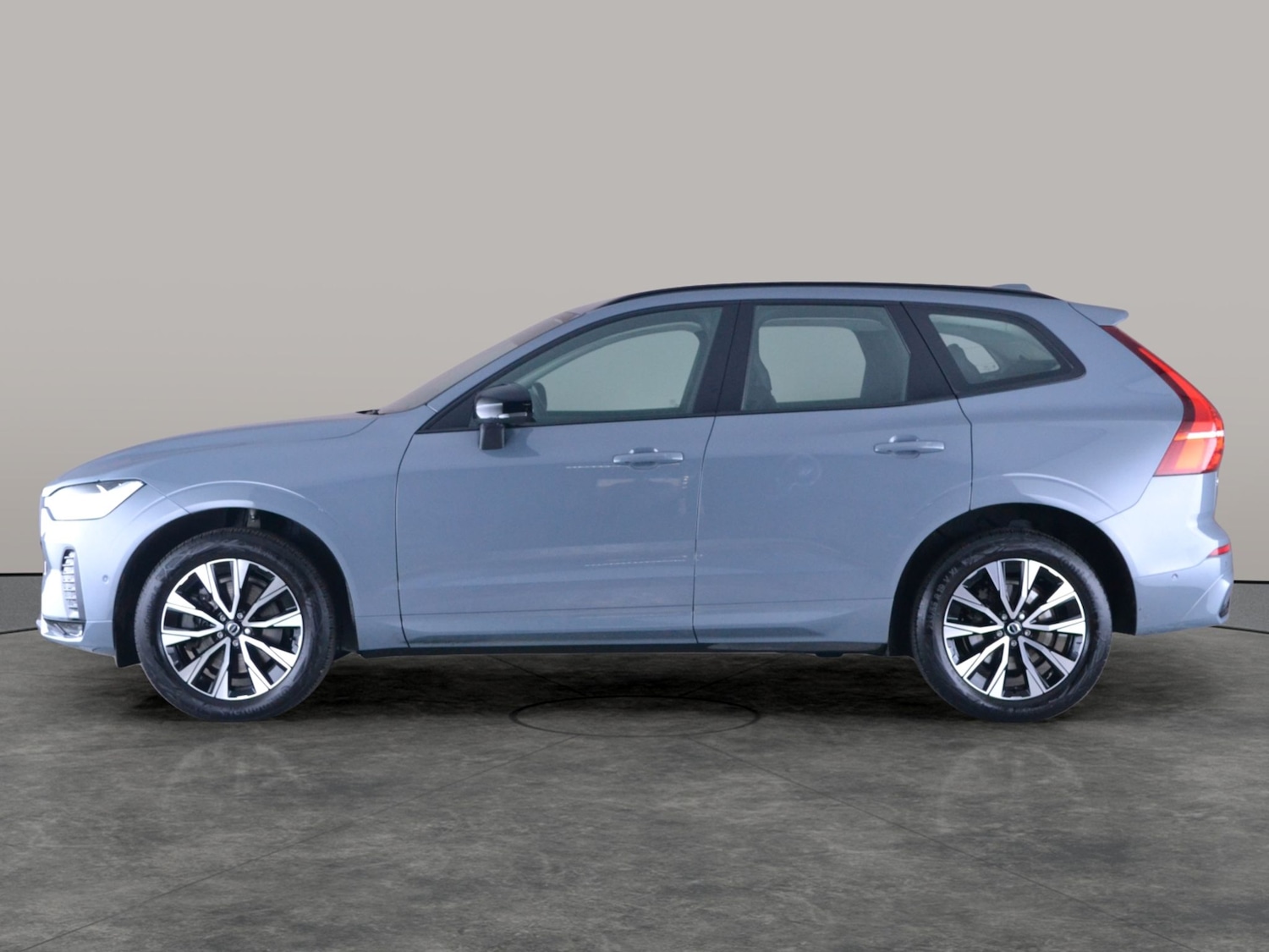 Used Volvo XC60 2023 for sale - 76978285: Photo 13