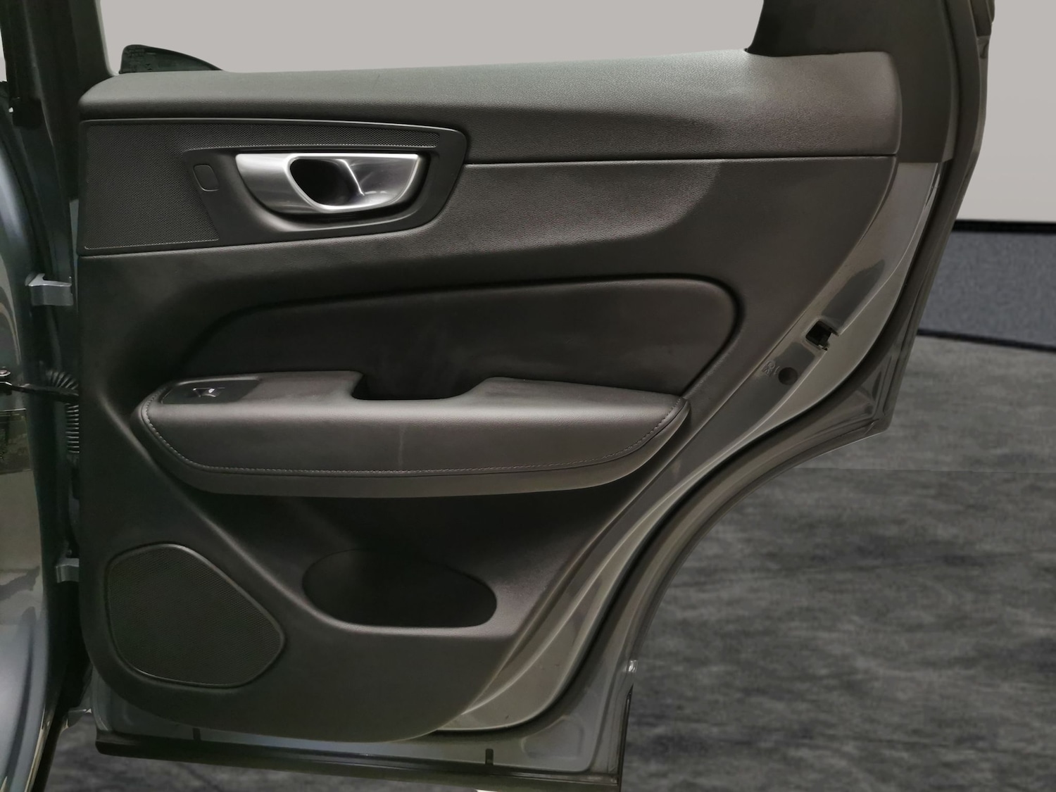 Used Volvo XC60 2023 for sale - 76978285: Photo 28