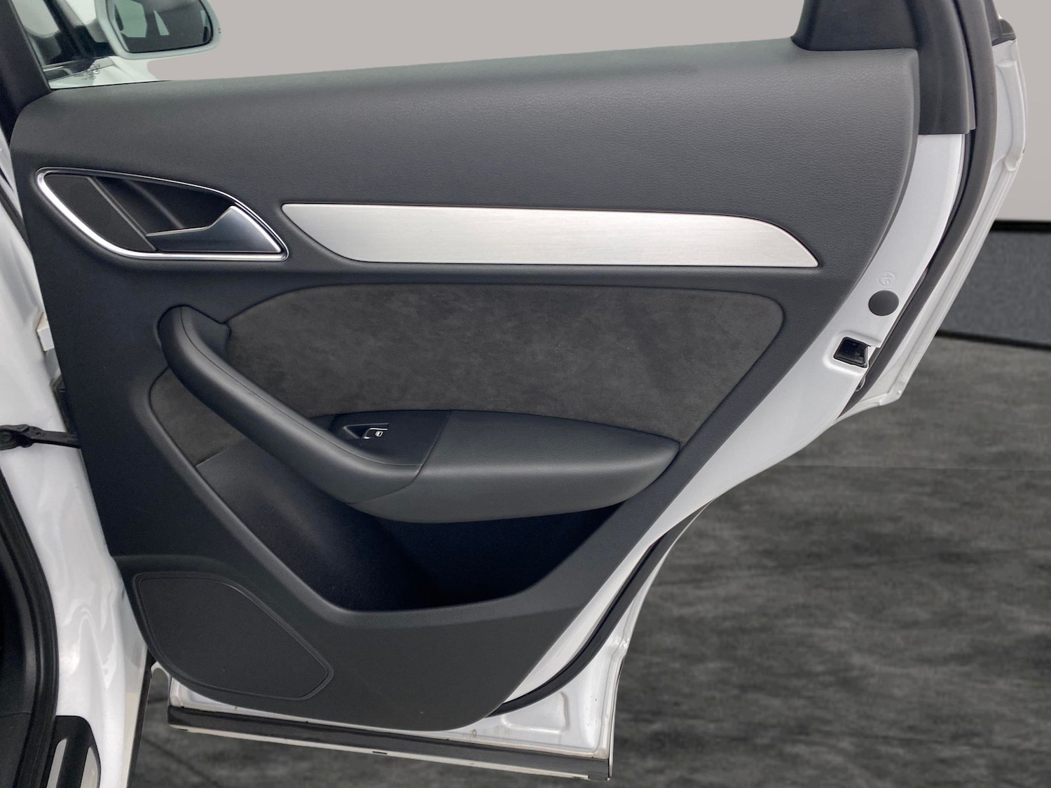 Used Audi Q3 2017 for sale - 76477612: Photo 31