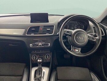 Used Audi Q3 undefined for sale - 76477612: Photo