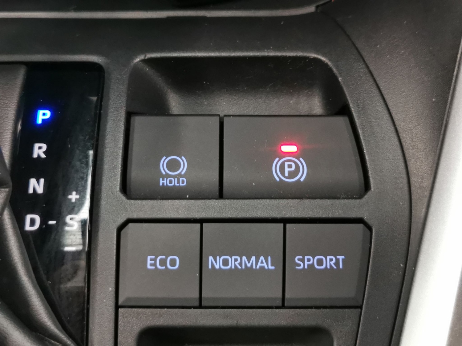 Used Toyota RAV4 2021 for sale - 76719910: Photo 21