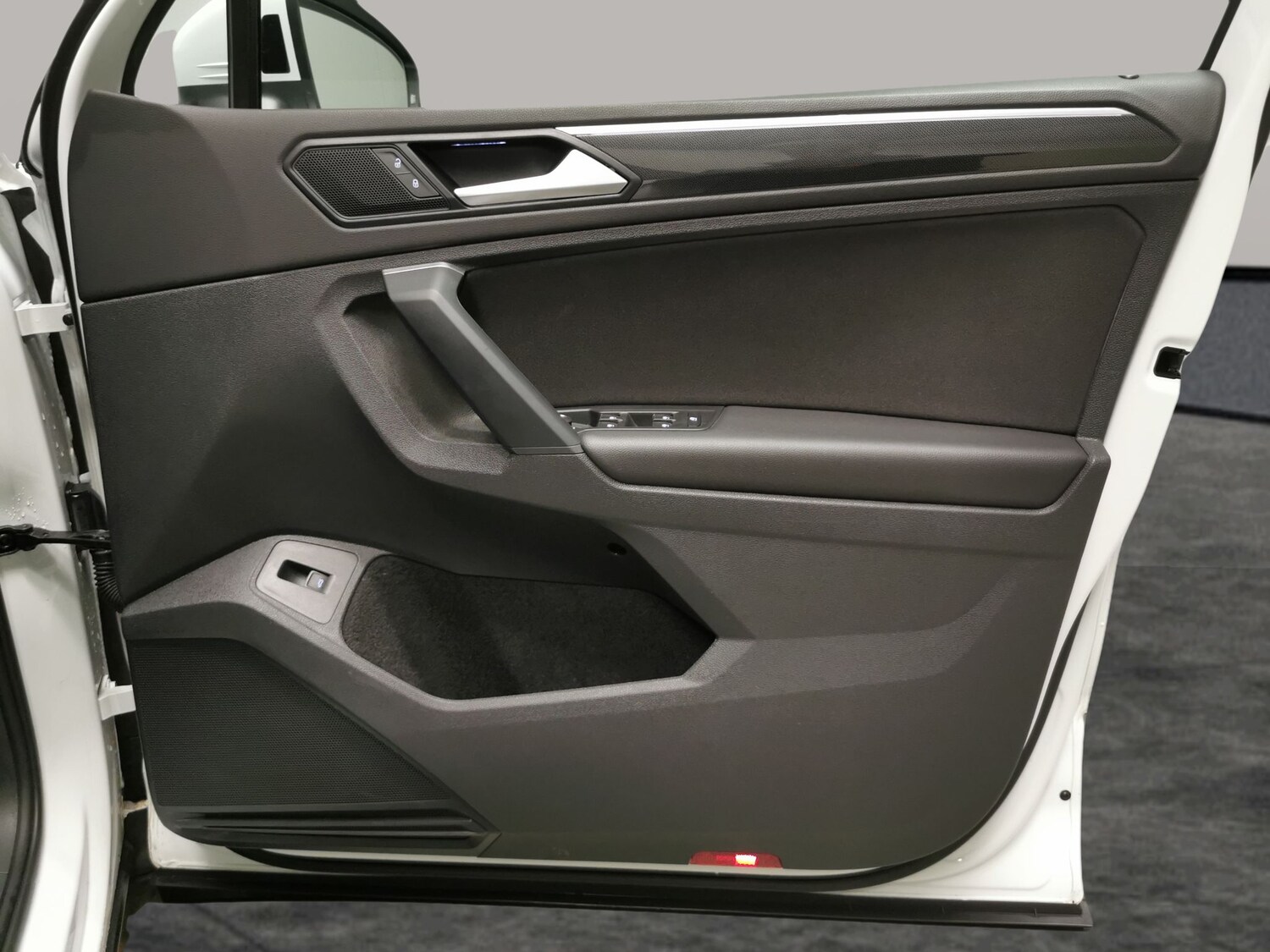 Used Volkswagen Tiguan 2020 for sale - 77552646: Photo 37