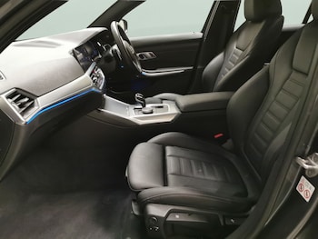 Used BMW 3 Series 2021 for sale - 77392432: Photo