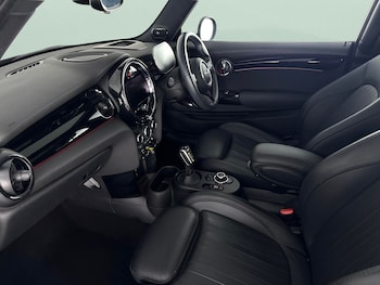 Used MINI Hatch 2023 for sale - 79437273: Photo