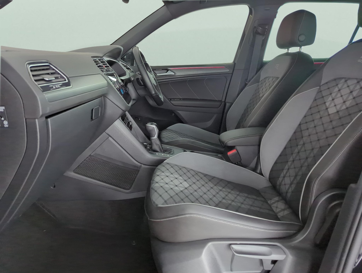 Used Volkswagen Tiguan for sale - 77475346: Photo 4