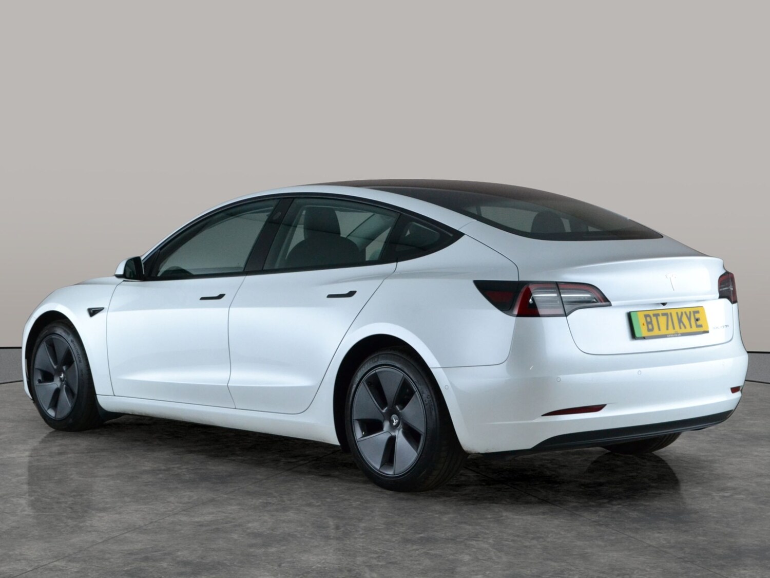 Used Tesla Model 3 2021 for sale - 77686115: Photo 13