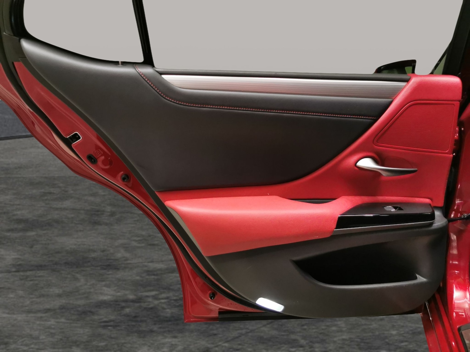 Used Lexus ES 2022 for sale - 76931907: Photo 27