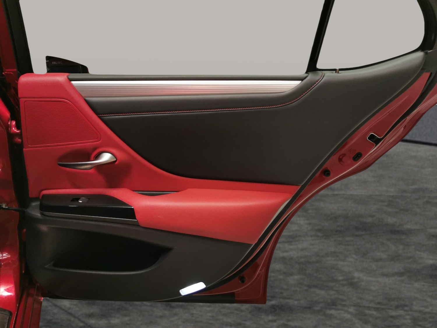 Used Lexus ES 2022 for sale - 76931907: Photo 28