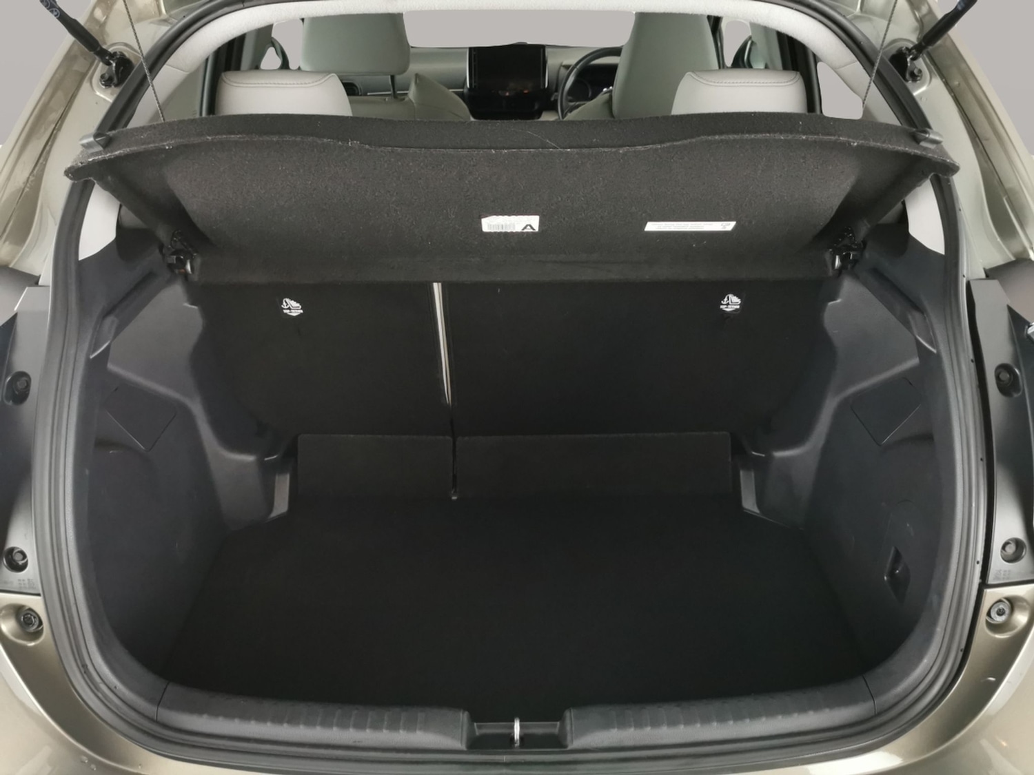 Used Toyota Yaris 2022 for sale - 76937750: Photo 31