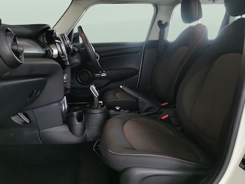 Used MINI Hatch 2019 for sale - 77819463: Photo