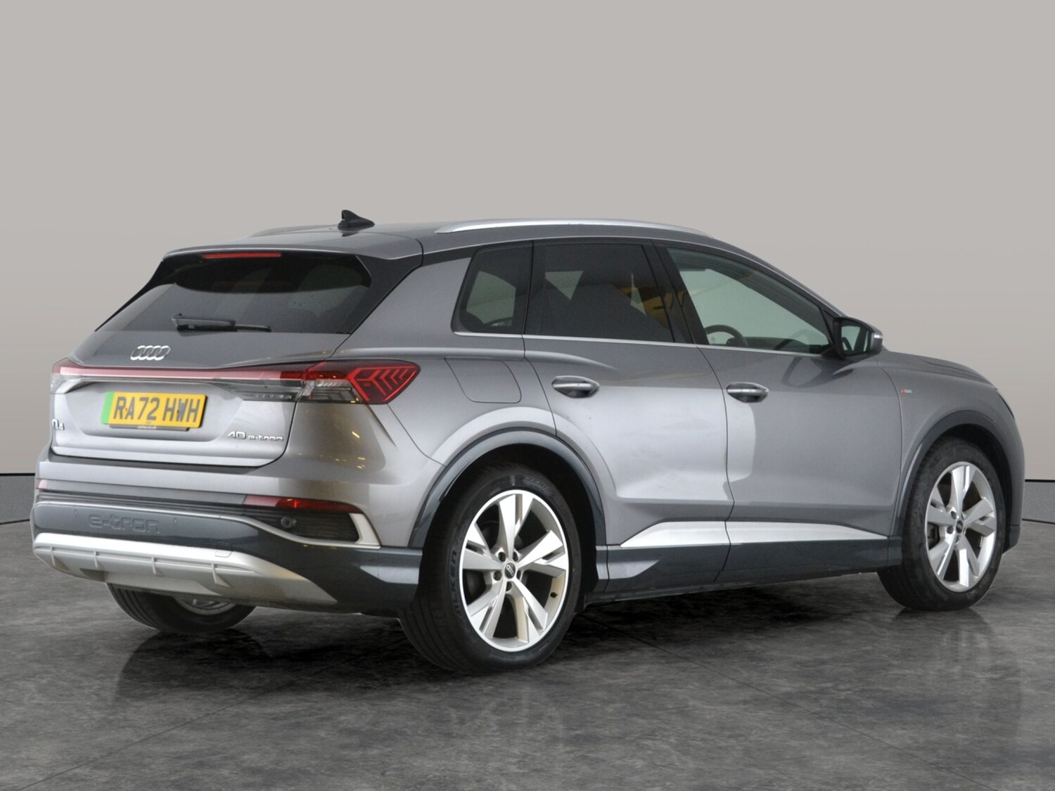 Used Audi Q4 e-tron 2023 for sale - 78009833: Photo 9