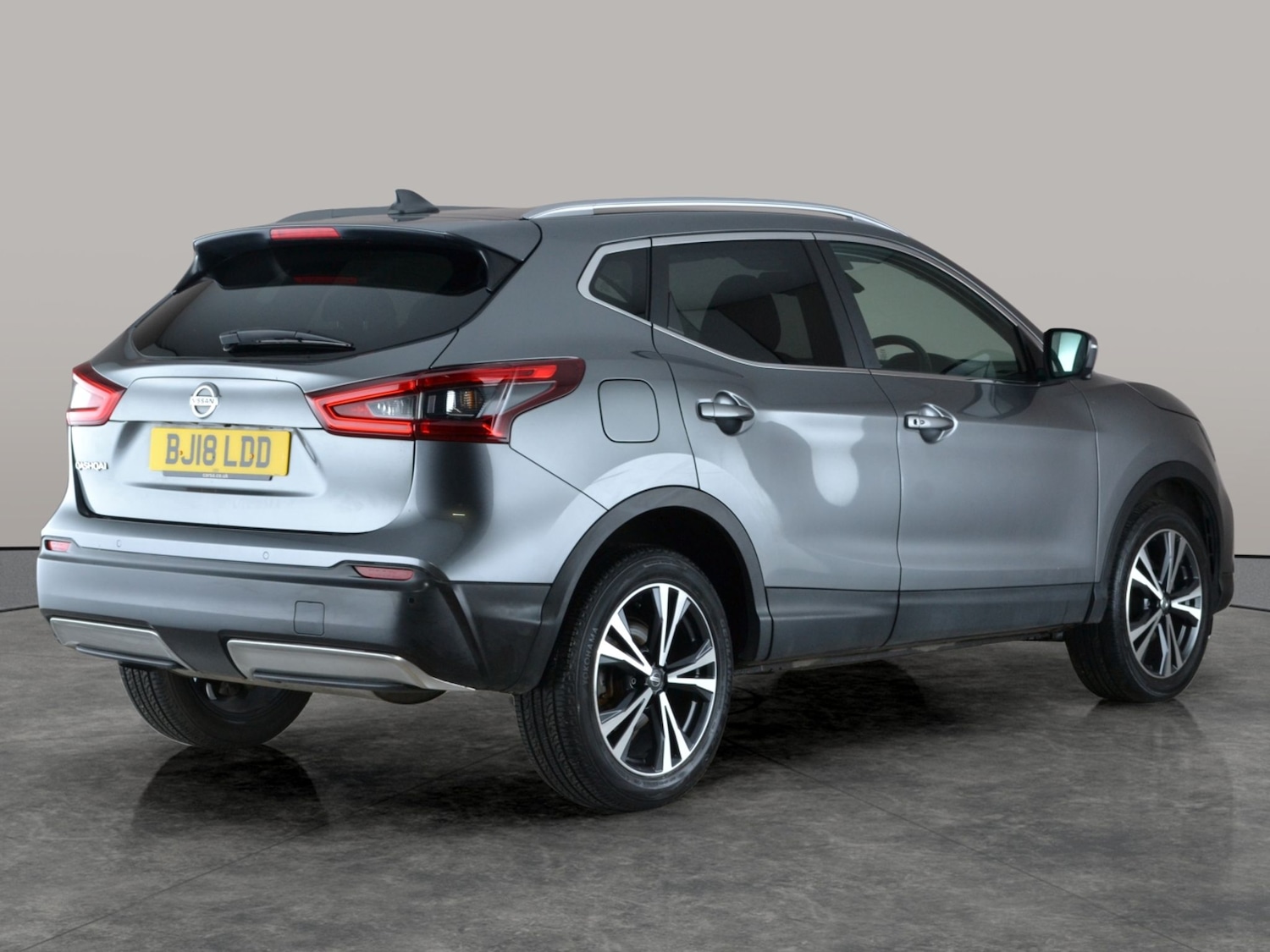 Used Nissan Qashqai 2018 for sale - 77350952: Photo 11