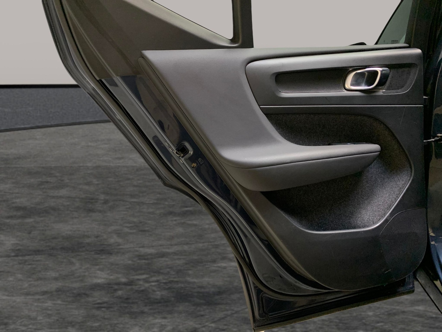 Used Volvo XC40 2021 for sale - 77350888: Photo 25