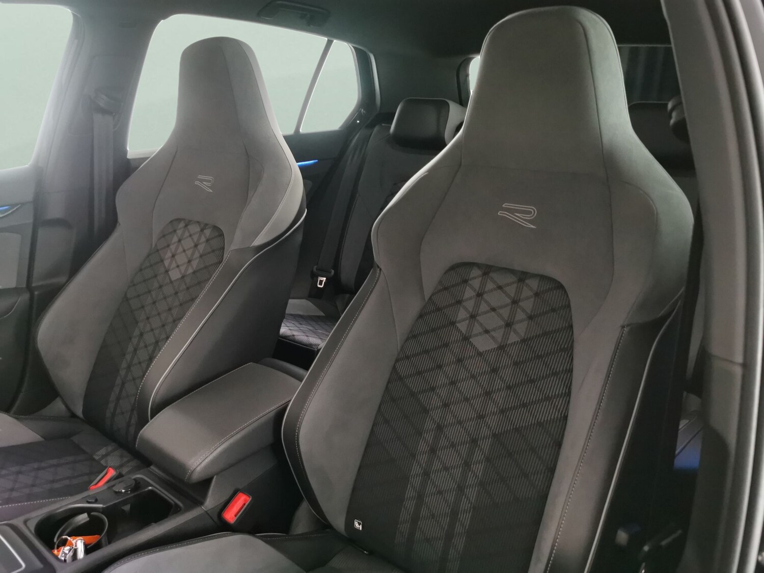 Used Volkswagen Golf 2021 for sale - 77810625: Photo 25