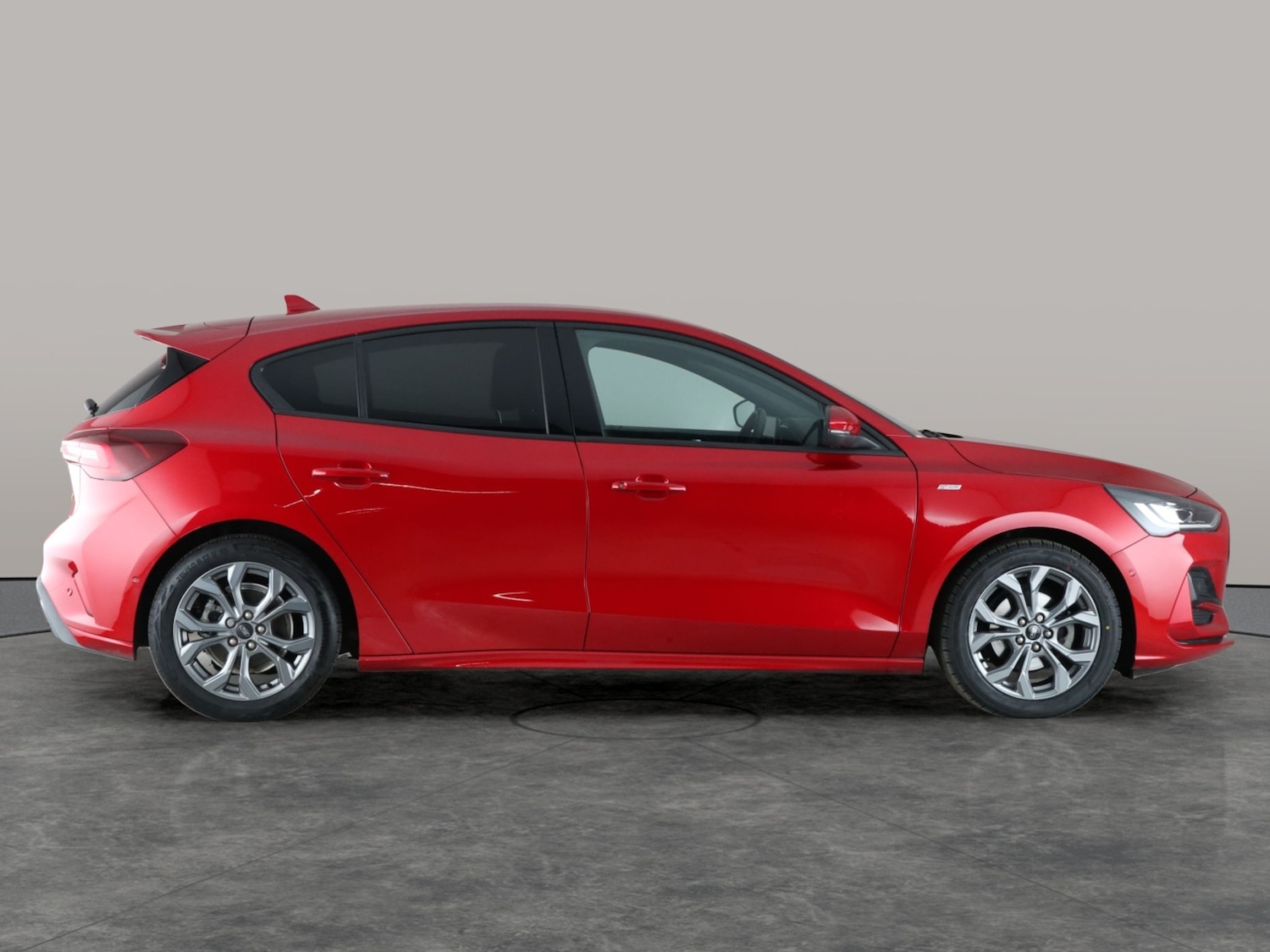 Used Ford Focus 2023 for sale - 76403002: Photo 10