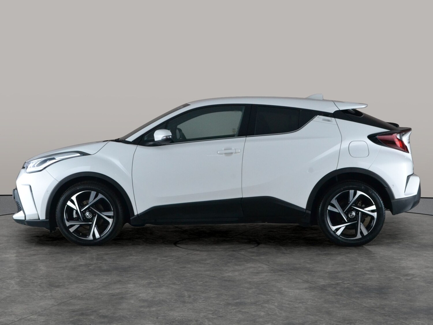 Used Toyota C-HR 2023 for sale - 78150824: Photo 14