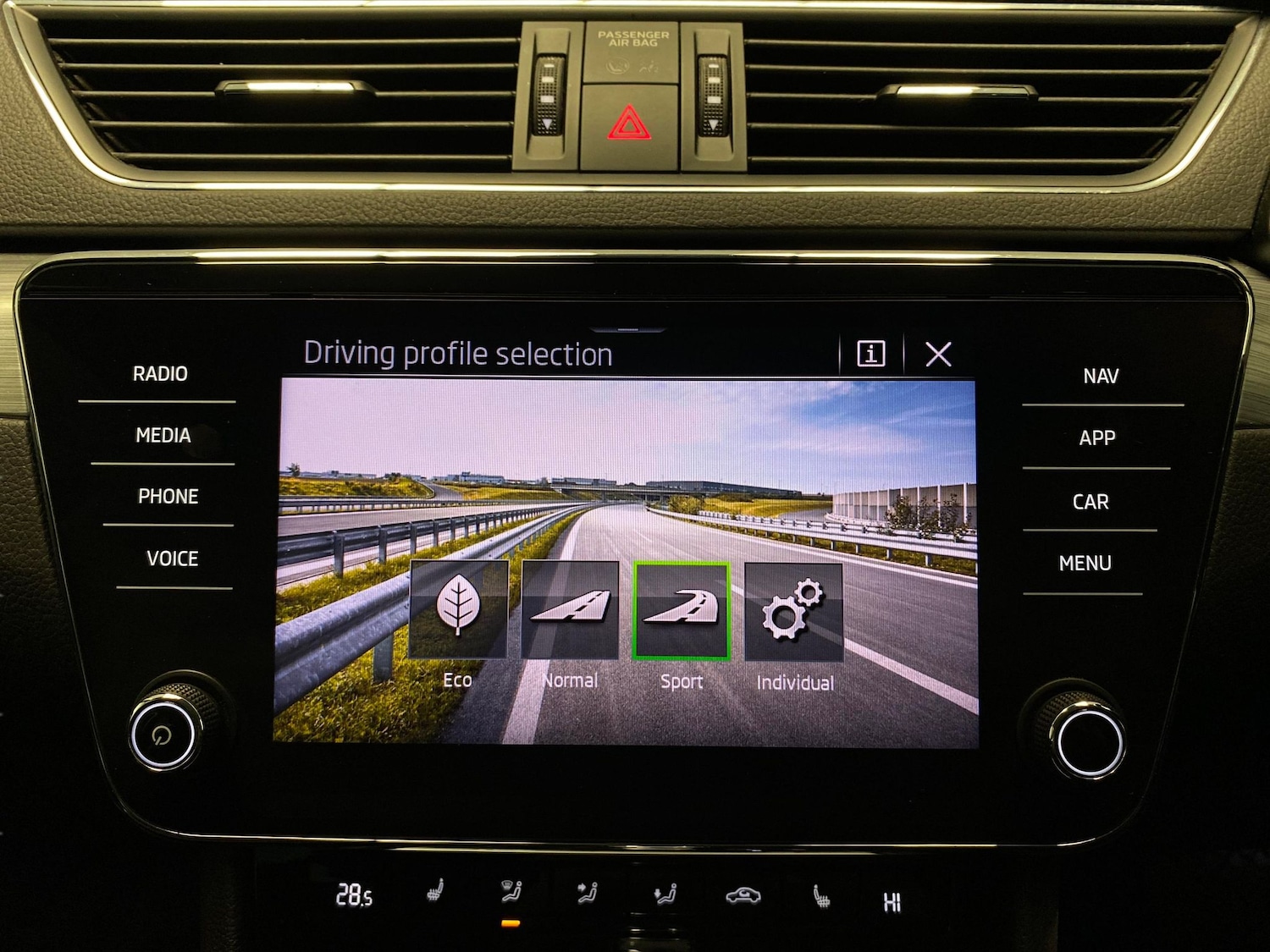 Used Skoda Superb 2020 for sale - 77946781: Photo 19