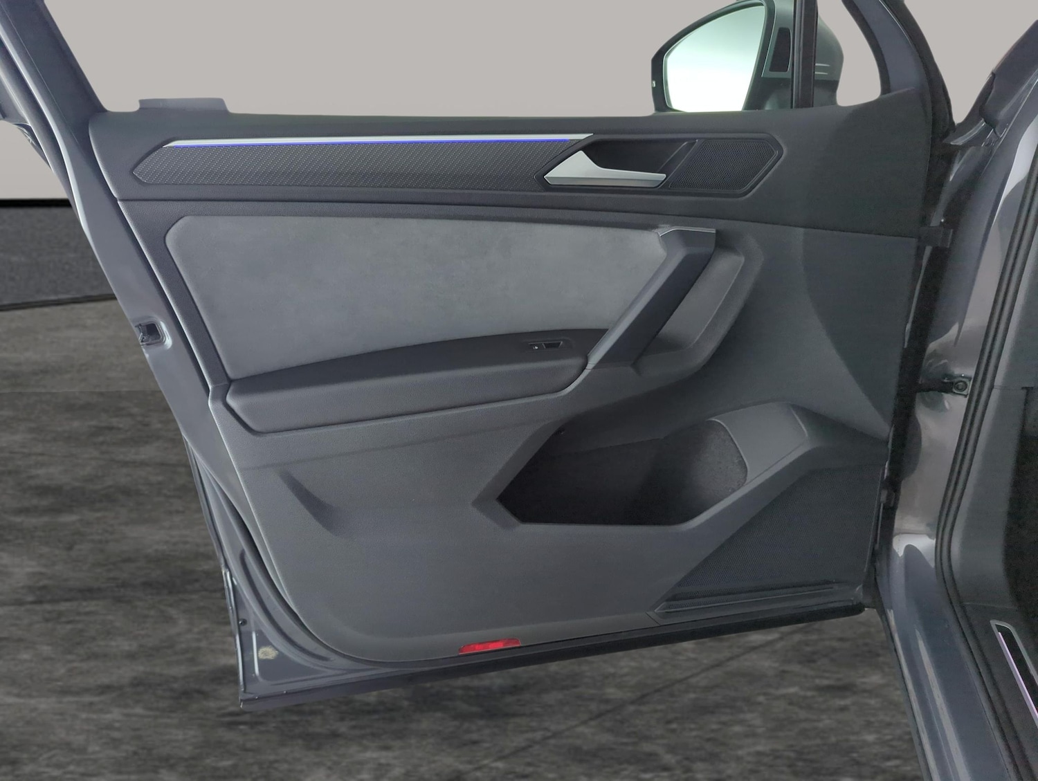 Used Volkswagen Tiguan 2023 for sale - 77674337: Photo 33