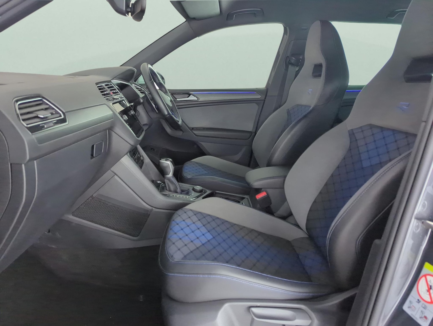 Used Volkswagen Tiguan 2023 for sale - 77674337: Photo 4