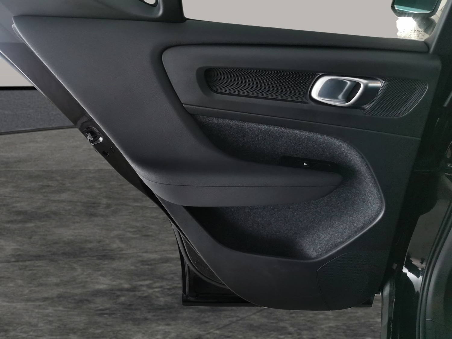 Used Volvo XC40 2021 for sale - 76882196: Photo 34