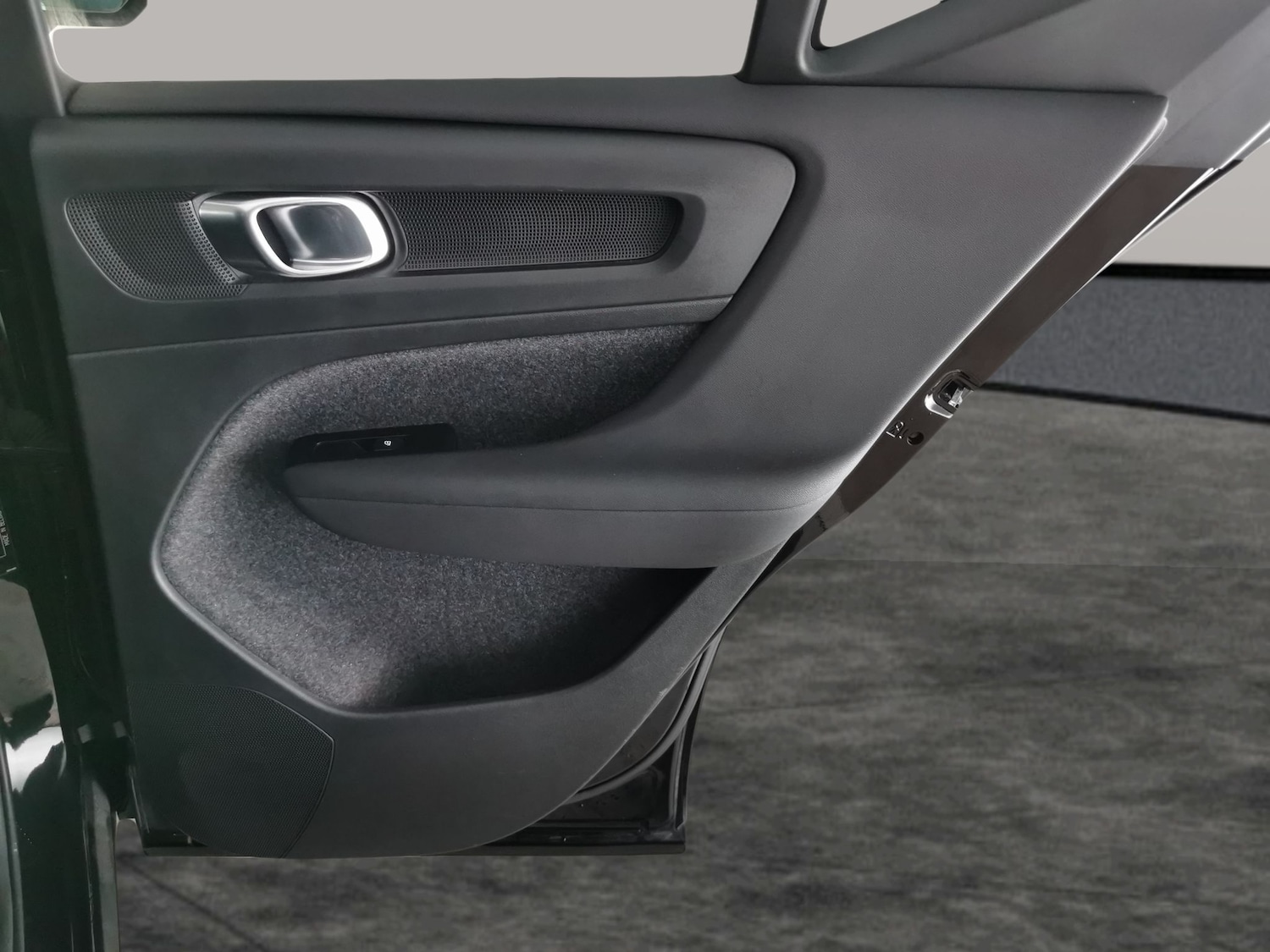 Used Volvo XC40 2021 for sale - 76882196: Photo 35