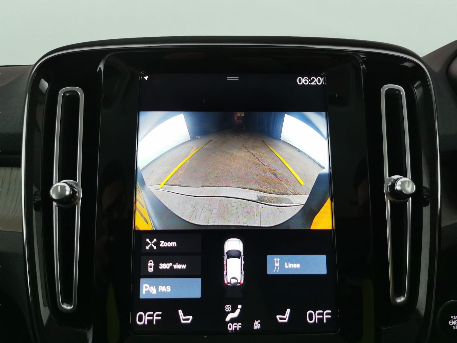 Used Volvo XC40 2021 for sale - 76882196: Photo 7