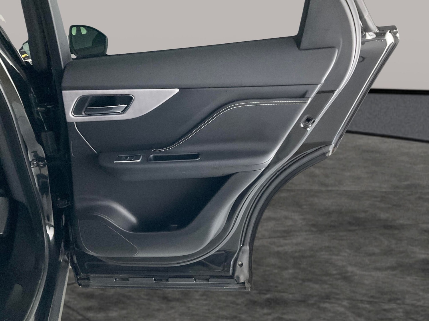 Used Jaguar F-Pace 2020 for sale - 76717822: Photo 33