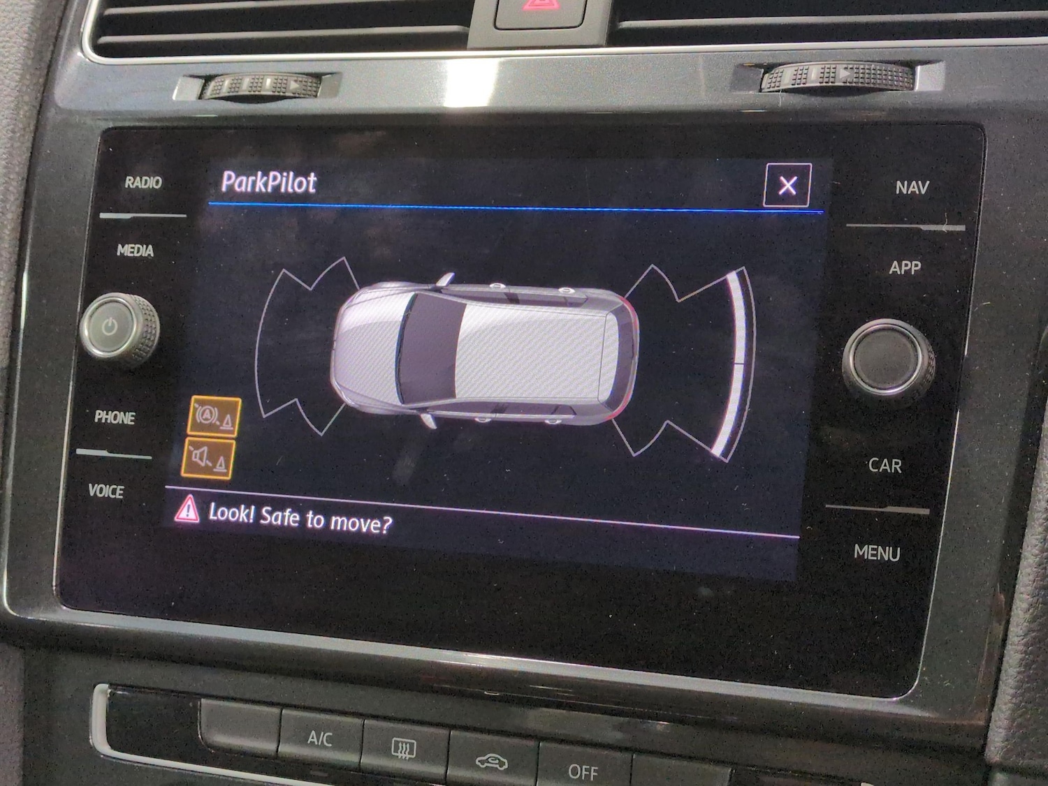 Used Volkswagen Golf 2018 for sale - 77350860: Photo 17